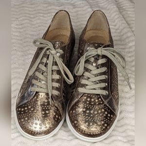 Vaneli Laren Laser Cut Leather Sneaker Gold Metallic Sz 9.5